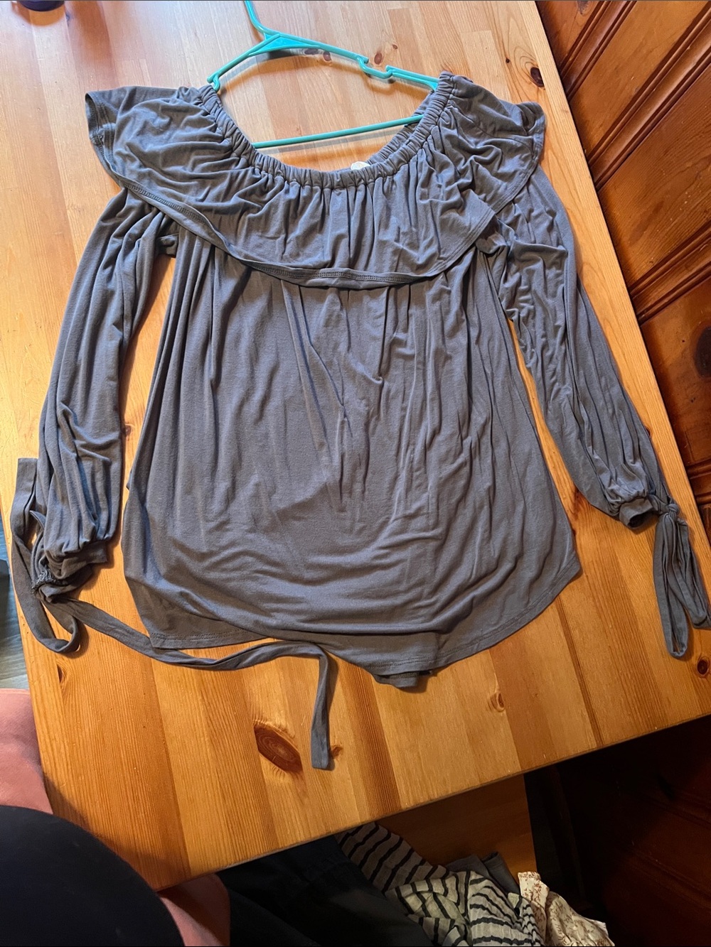 Off-the-Shoulder Long Sleeve Top - Gray